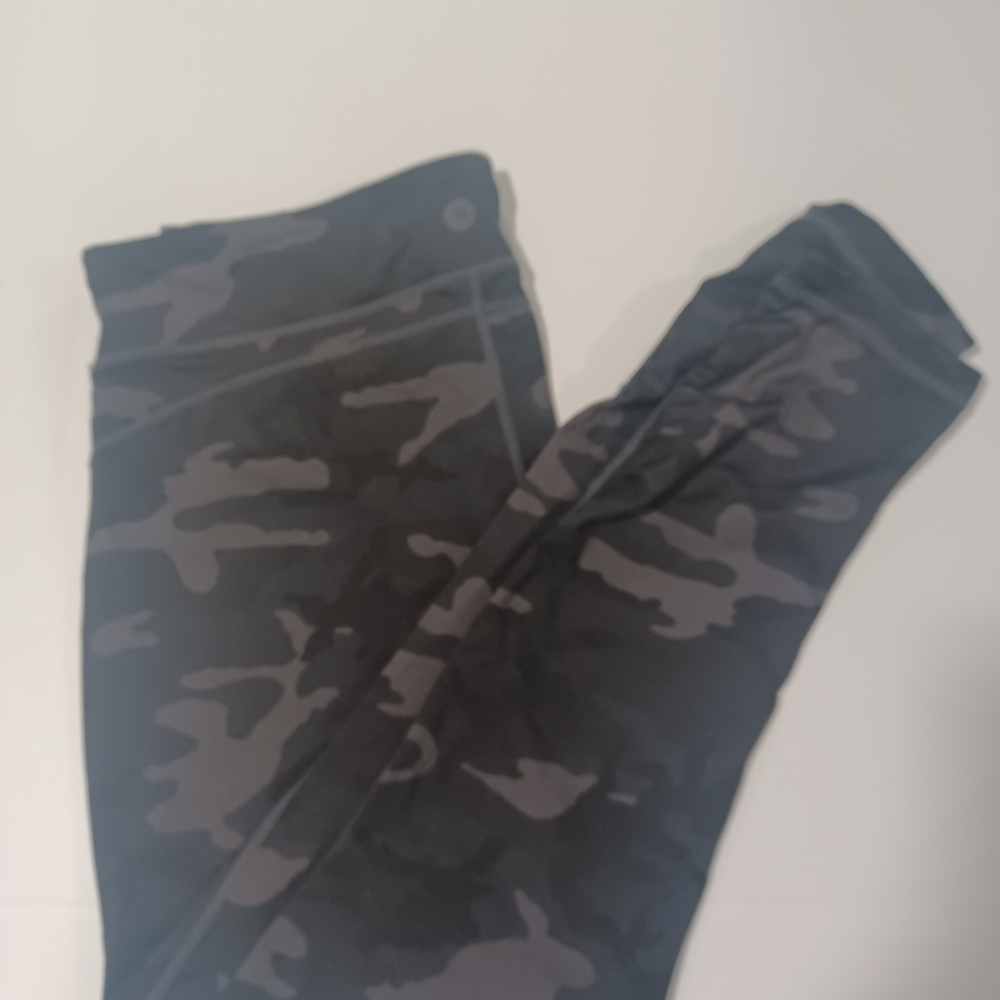G.H. Bass & Co. Military Camouflage Leggings - Picture 2 of 7